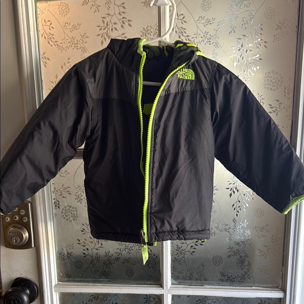 The North Face Kids Puffer Jacket in Black and Neon Green